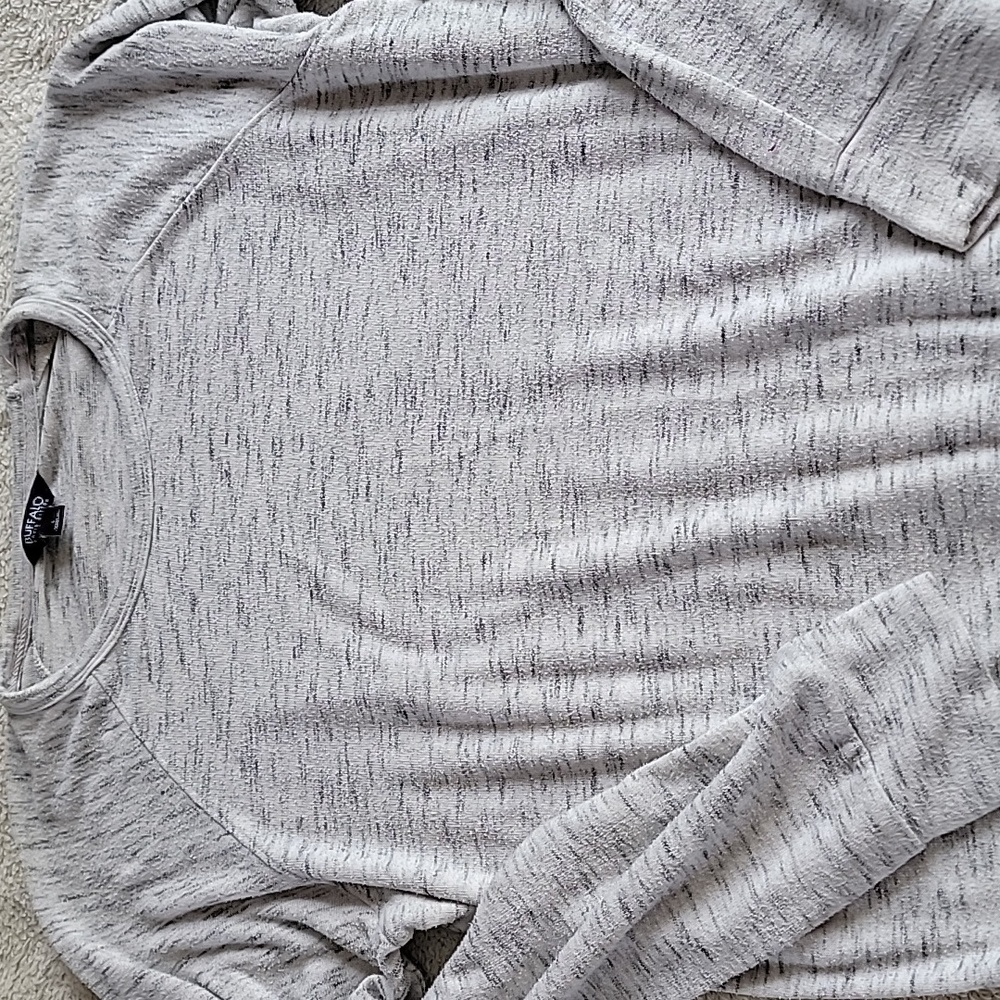 Women's Buffalo Light Gray Raglan Sleeve Tunic Top Size L